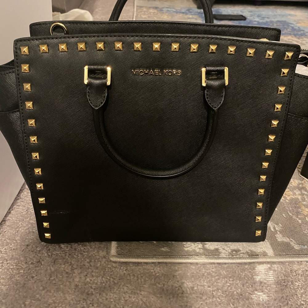 Leather Michael Kors bag